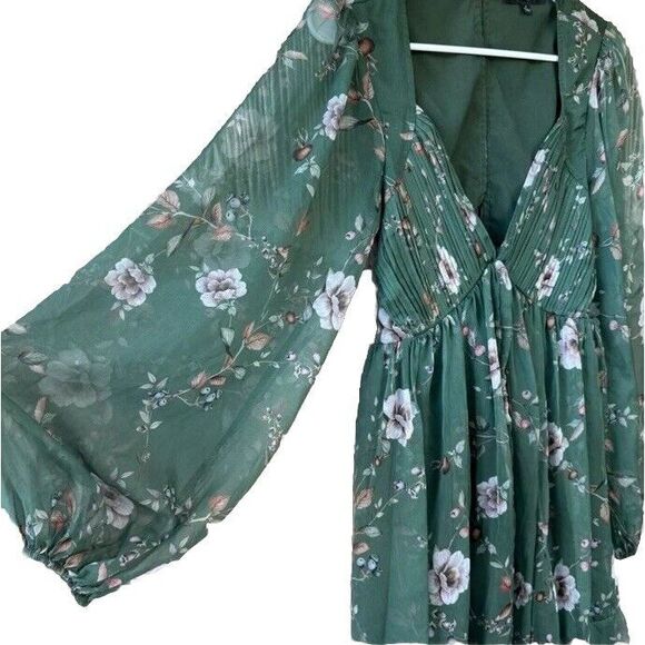 Lulu's endless charisma Green Floral pleated open back chiffon Mini Dress Medium - Picture 6 of 12